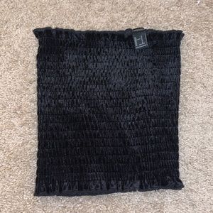 Forever 21 black velvet tube top crop top tailgate